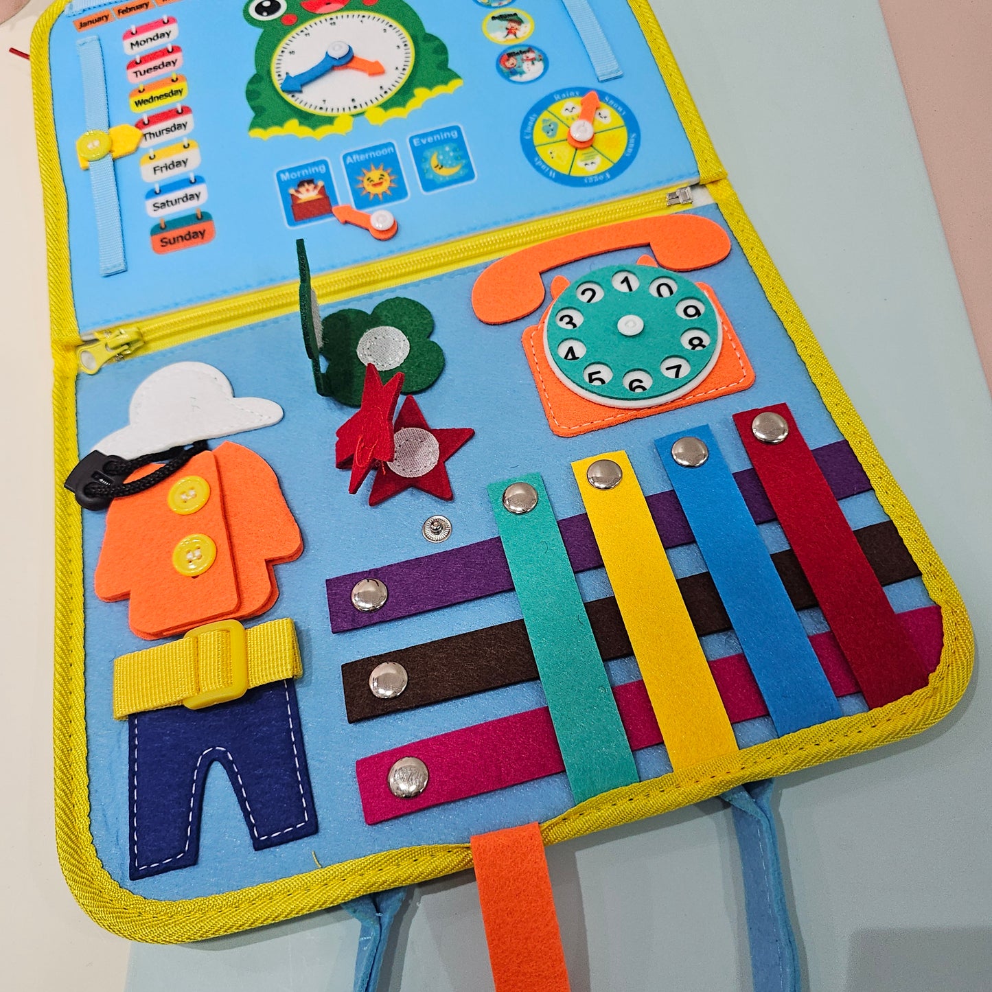 Busy Board Touch and Feel Crinkle Paper Montessori Toy Portable Pretend Play.