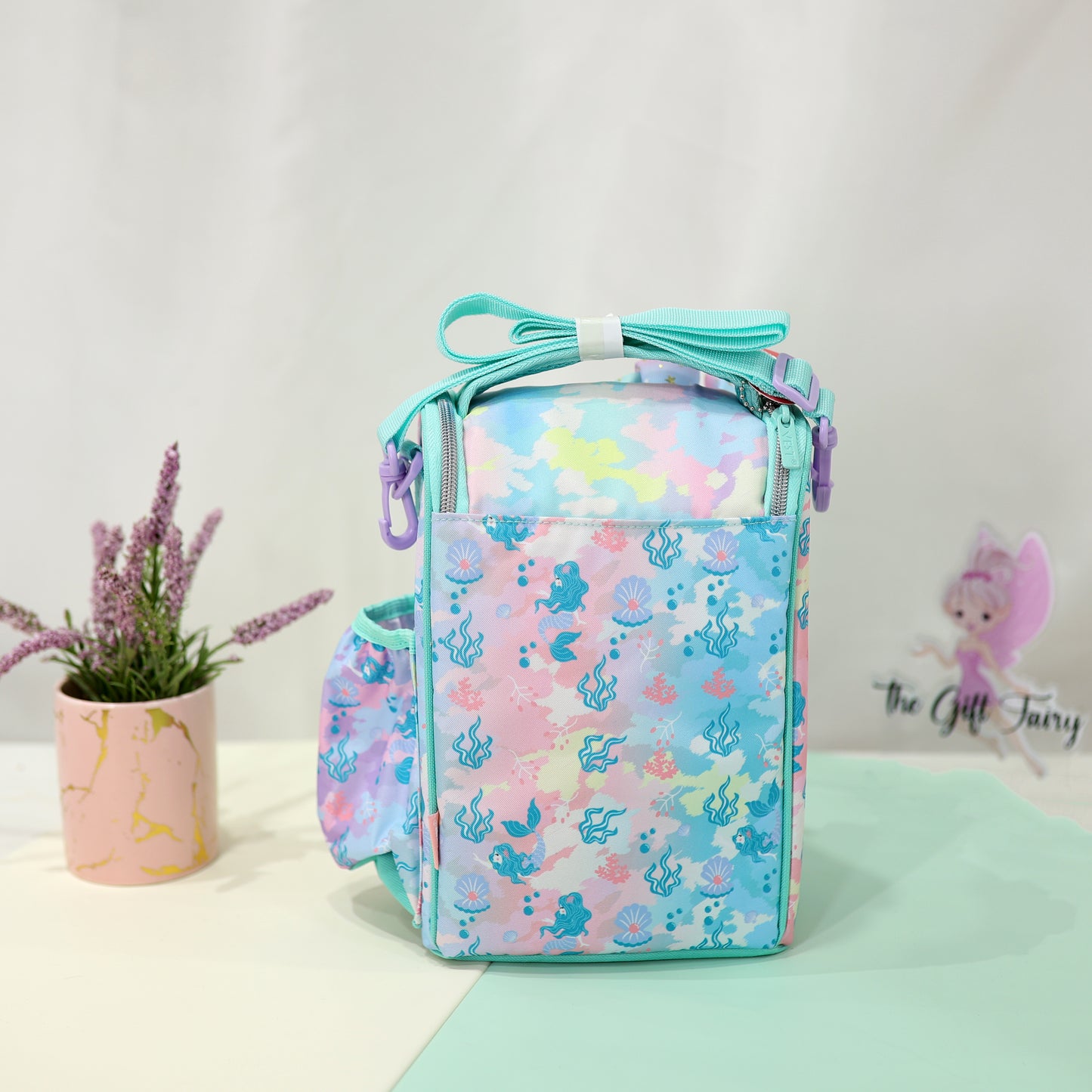 VEST Kids Premium Lunch Bag with Separate Bottle Compartment.– Cute Character Designs