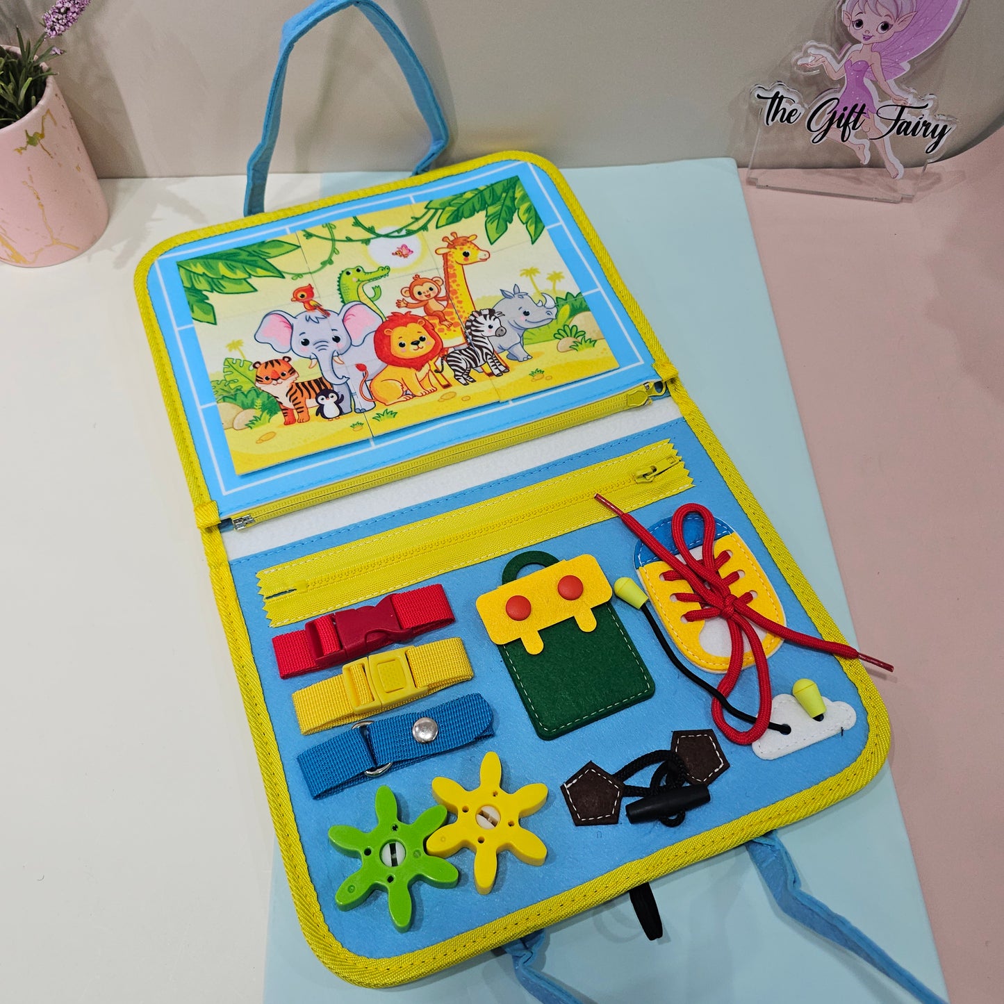 Busy Board Touch and Feel Crinkle Paper Montessori Toy Portable Pretend Play.